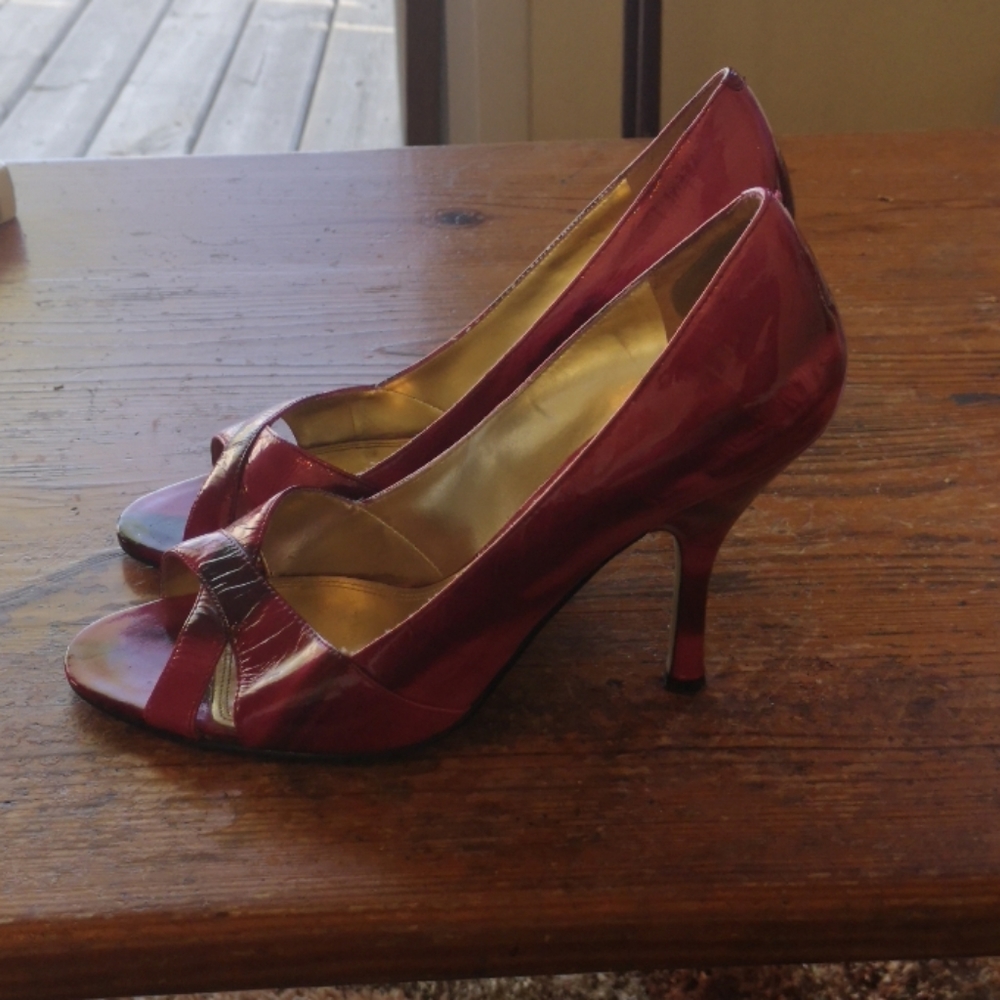 Shoes - Picture 2 of 2